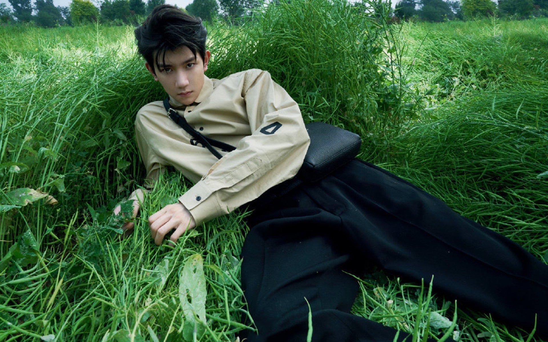 “2025世界运动会东安湖赛场：铁人三项选手展现无与伦比的韧性”